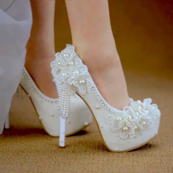 Shoes - Ivory Pearl Embellished Wedding Bridal Stilletto Heels Pumps NWOT